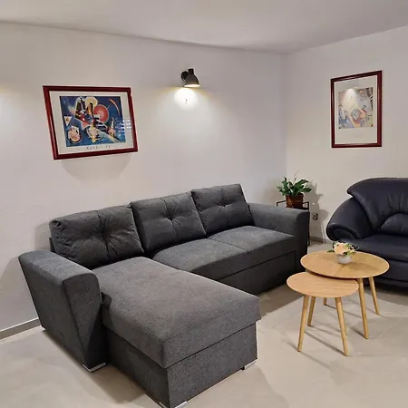 Apartman Ena By The Sea Prizba Exterior photo