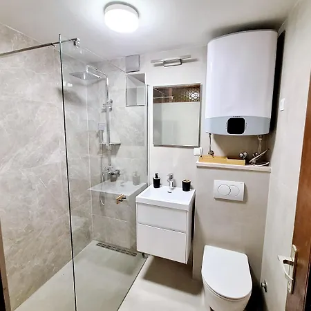 Apartman Ena By The Sea Prizba Exterior photo